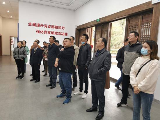 说明: e33425e6a6928d901a36ba1ea8a4fd1